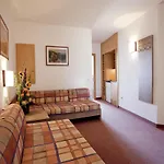 Otel Hl Rondo 4*