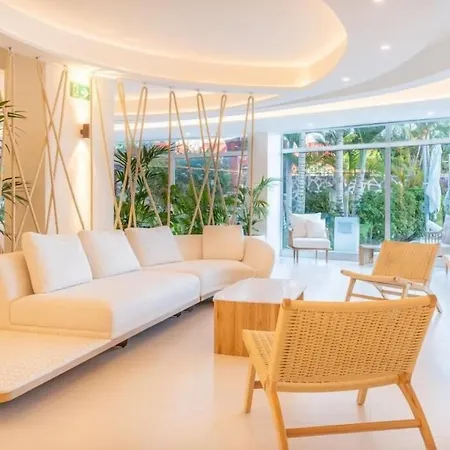 Hotel Hl Rondo 4*