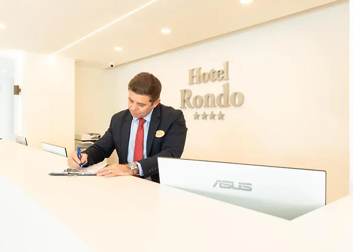 Otel Hl Rondo 4*